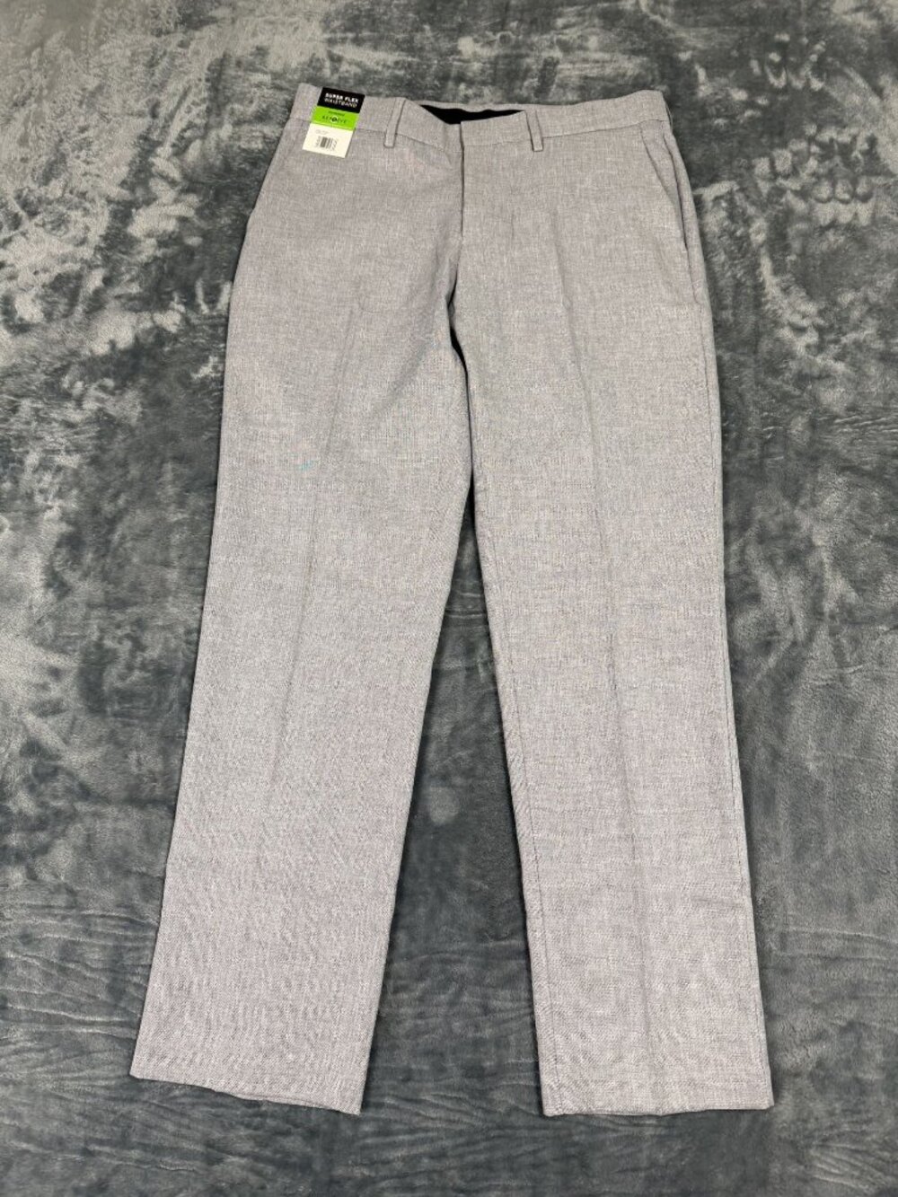 Mens Super Flex Waistband Dress Pants Featuring Repreve Gray Size 32x30 NWT